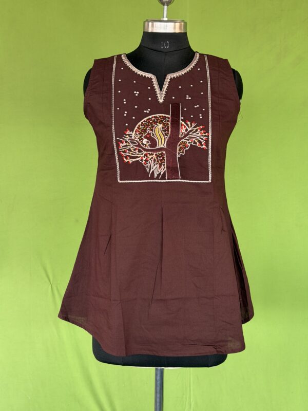 Embroidered kurti close-up detailing